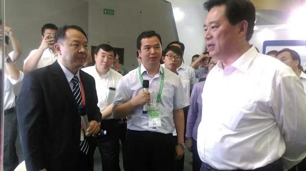 辰安科技受邀參與“2017中國廊坊國際經(jīng)濟貿(mào)易洽談會”大數(shù)據(jù)應(yīng)用成果展示 辰安科技受邀參與“2017中國廊坊國際經(jīng)濟貿(mào)易洽談會”大數(shù)據(jù)應(yīng)用成果展示